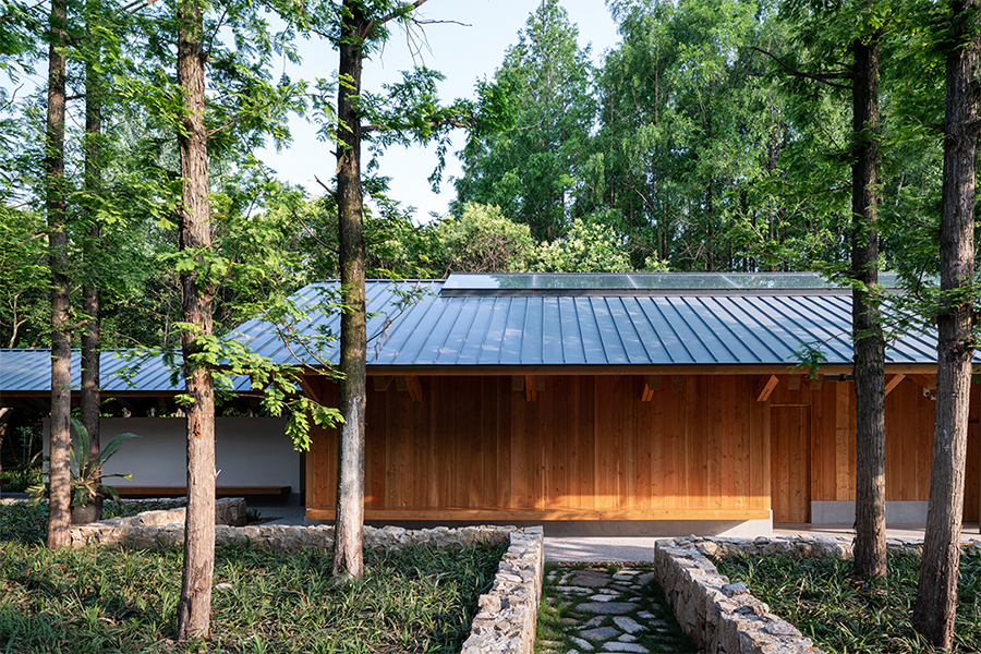 Ecological Park Citizen Service Station -kattoprojekti